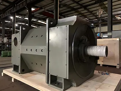 محرك تيار مستمر متوسط الحجم