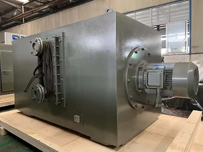 محرك تيار مستمر متوسط الحجم