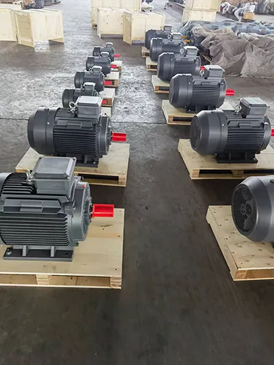 محرك تيار متردد غير متزامن ثلاثي الطور